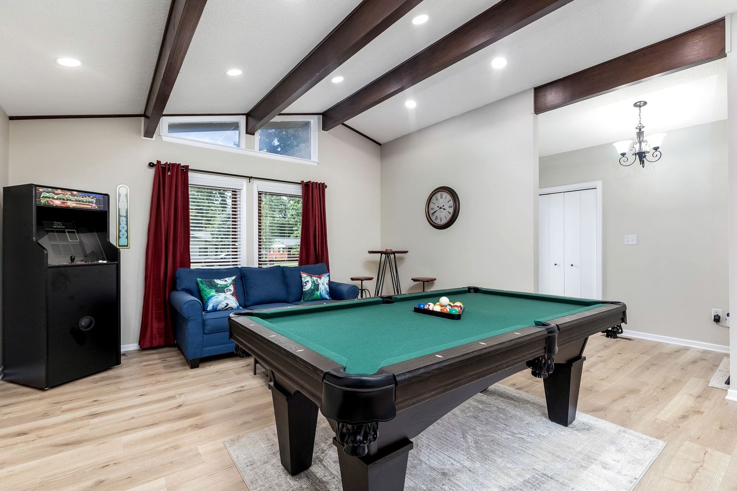 Cozy Cottage with Fire Pit and Barbecue in Pigeon Forge, Tennessee