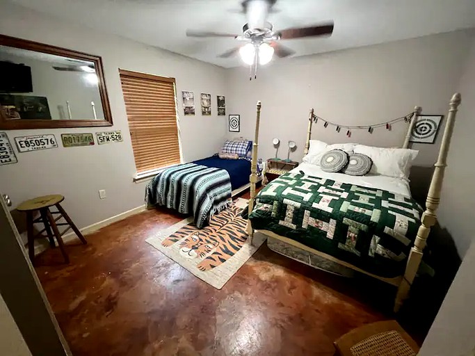 Cummins Creek, Cabins, Liberty, United States of America Glamping Hub