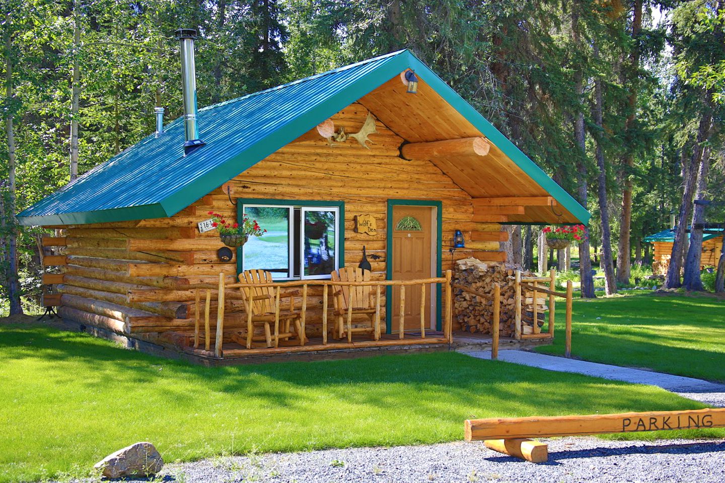 LOG CABIN WILDERNESS LODGE - Prices & Campground Reviews (Tok, Alaska)