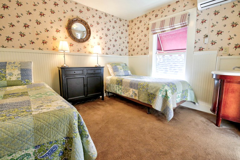 Nature Lodges (Groveland, California, United States)