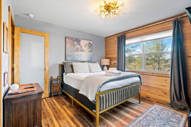 Peaceful Cabin for an Amazing Getaway in the North Georgia Mountains in Suches | Cabins (Suches, Georgia, United States of America)