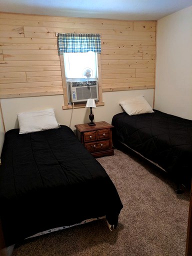 Cabins (Dawson, Minnesota, United States)