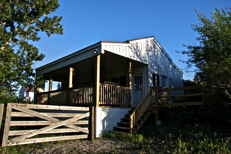 Nature Lodges (Crowsnest Pass, Alberta, Canada)