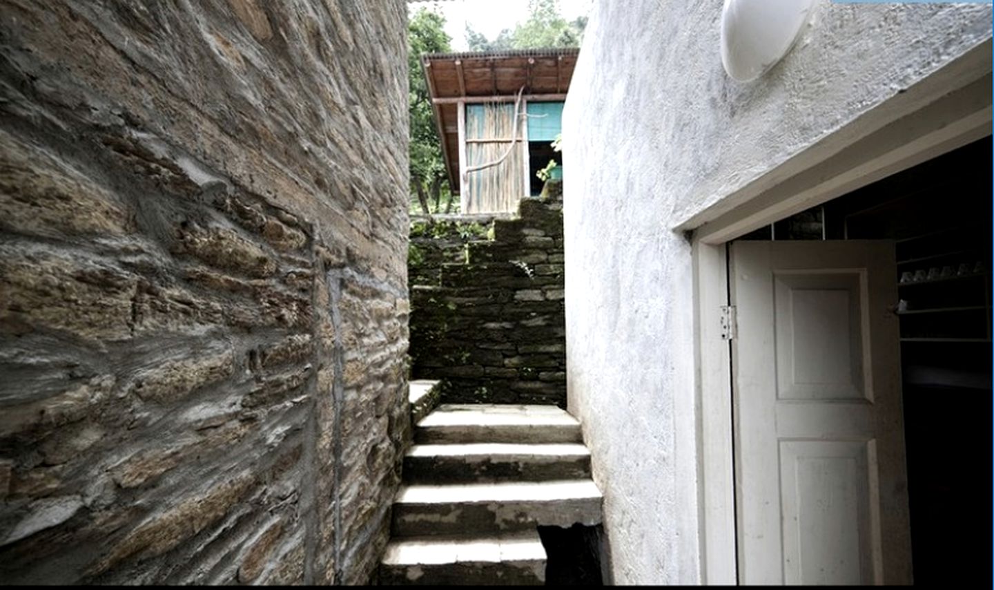 Bedside Mountain Vistas from Luxury Suite for Two in the Himalayas, India
