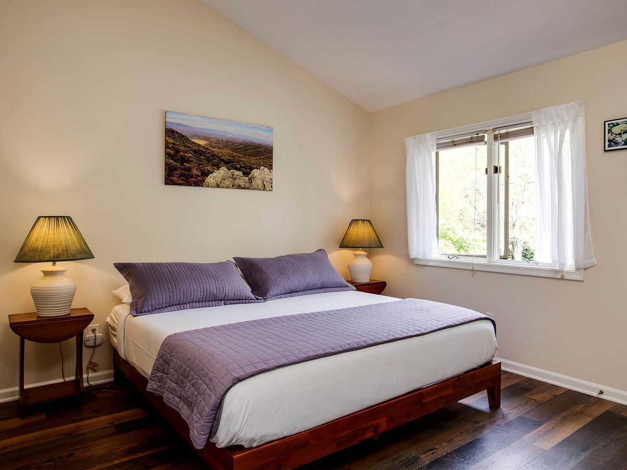 Cabin #6 · Bee Mountain Cabin in Love, VA