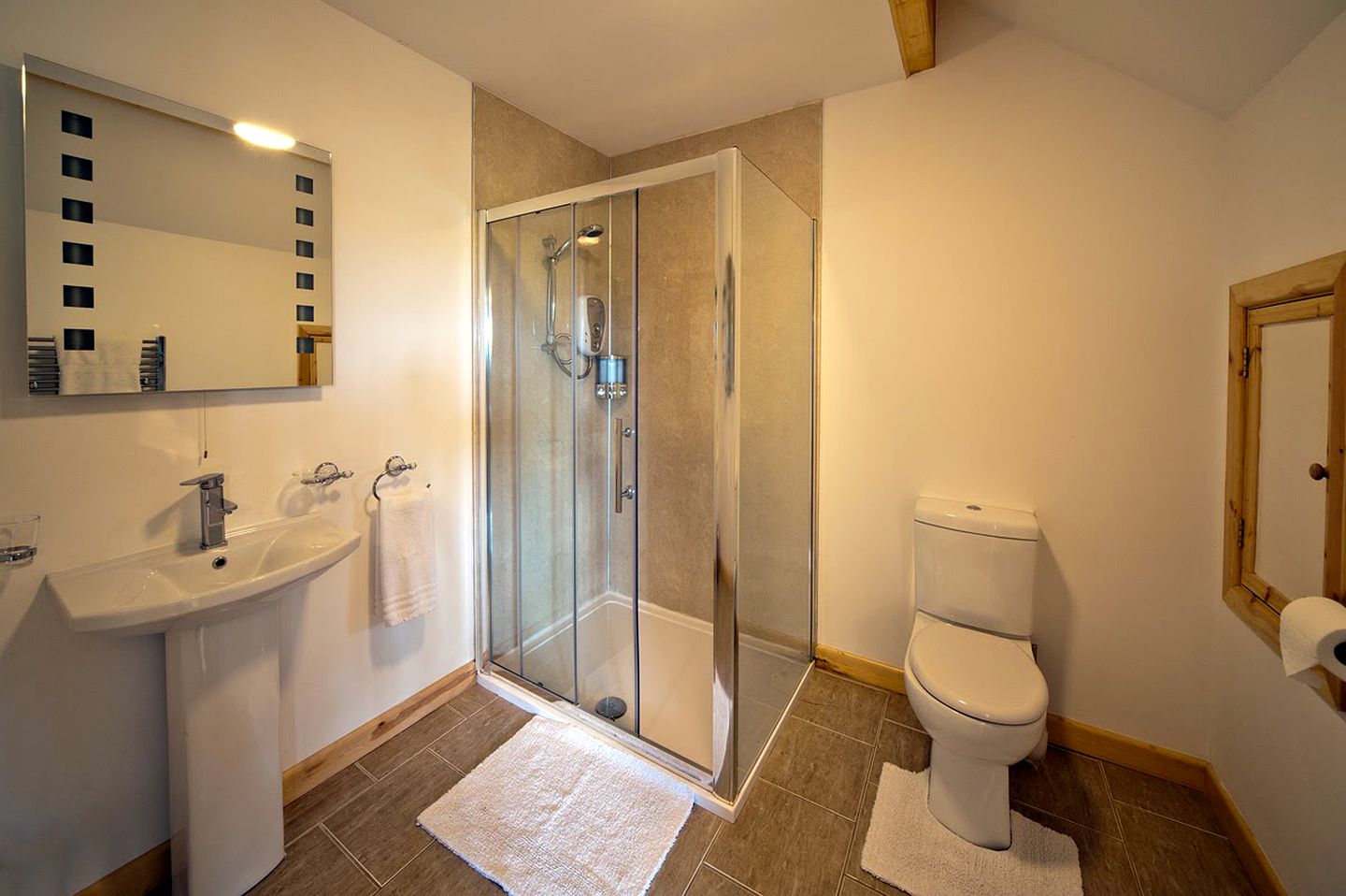 Breathtaking Views for Big Families: Unwind in an Incredible Brecon Rental