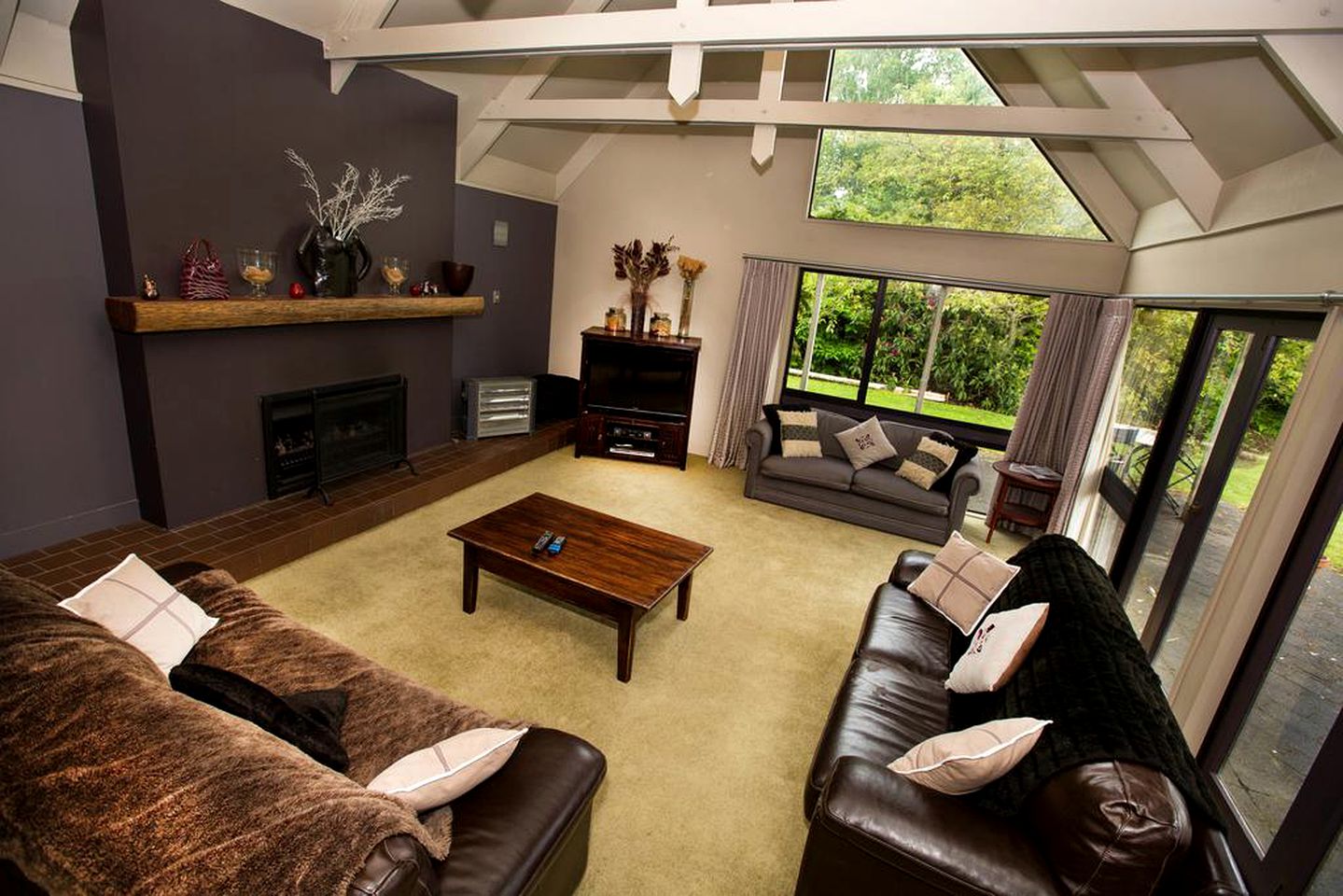 Impressive Villa for Skiers and Golfers near Tongariro National Park, New Zealand