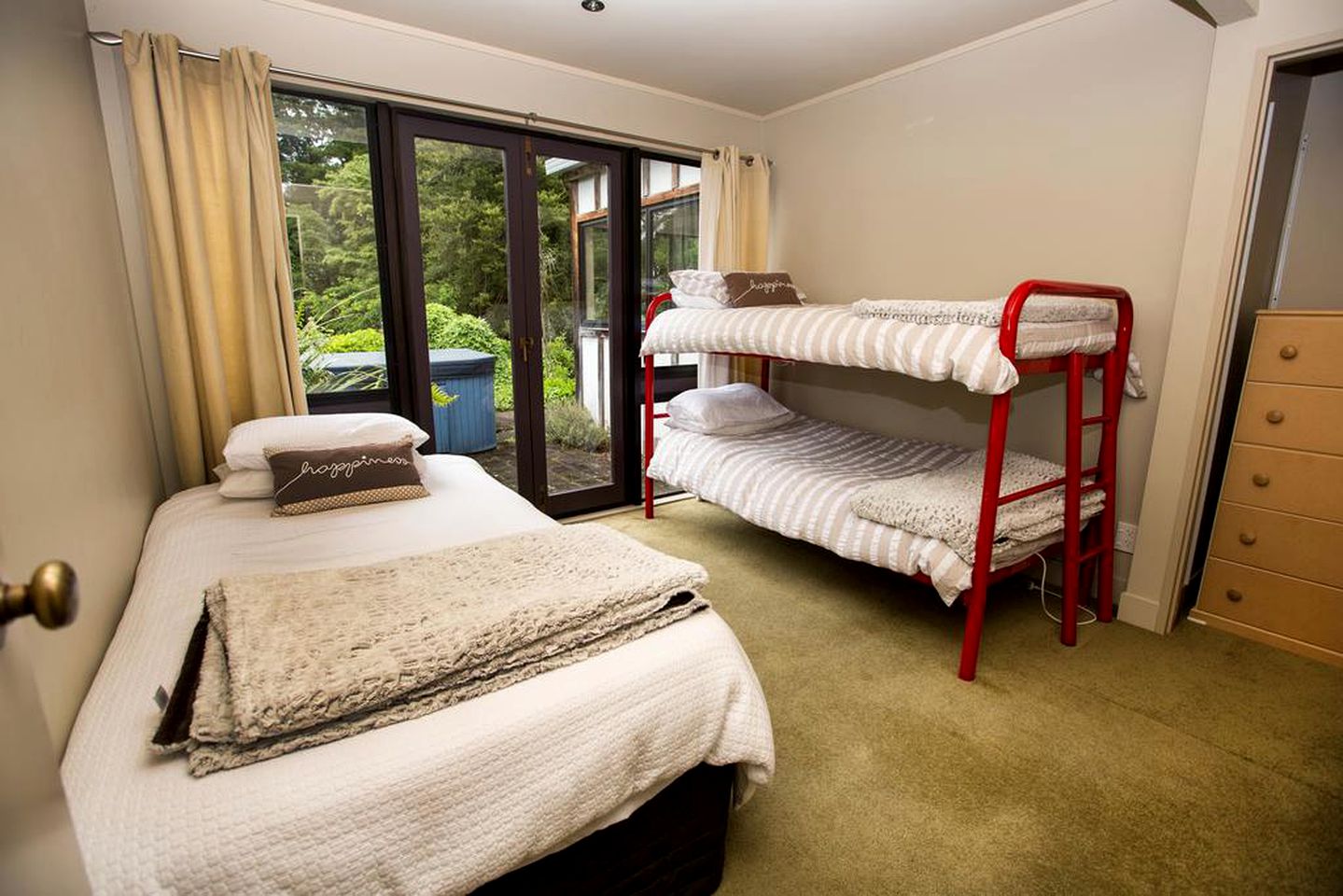 Impressive Villa for Skiers and Golfers near Tongariro National Park, New Zealand