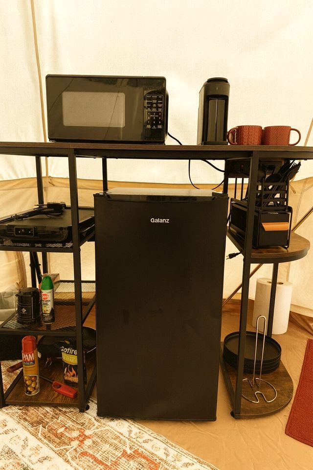 Luminous Glamping Bell Tent Retreat Near Sinking Creek, Missouri