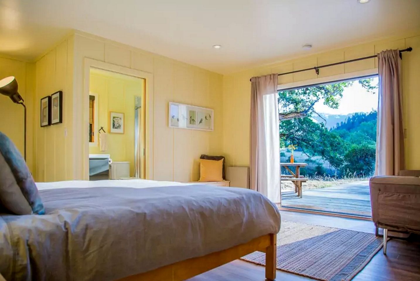 Charming Camping Cabin with a Swimming Pond in Anderson Valley, California