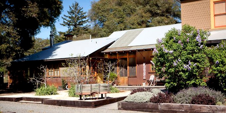 Cabins (Boonville, California, United States)