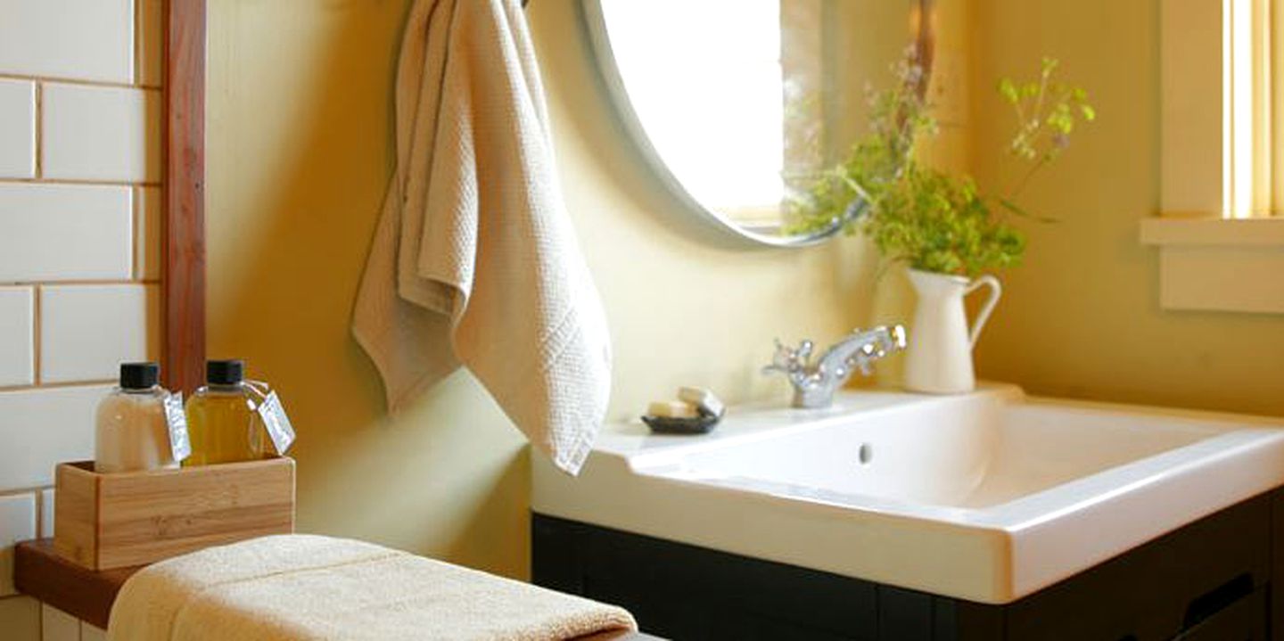 Luxury Family Cottage Rental with Breathtaking Mountain Views in Boonville near Mendocino, California