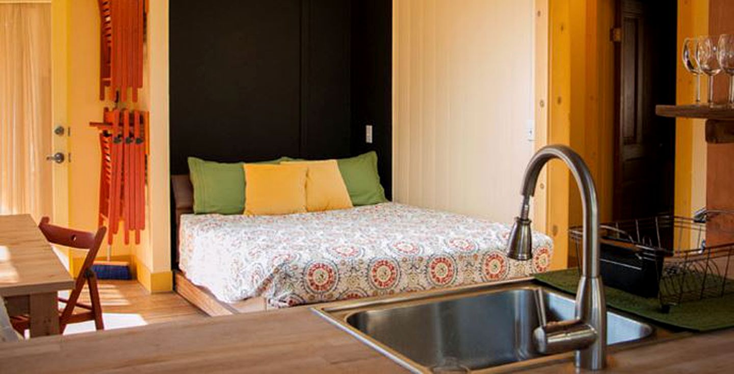 Luxury Family Cottage Rental with Breathtaking Mountain Views in Boonville near Mendocino, California