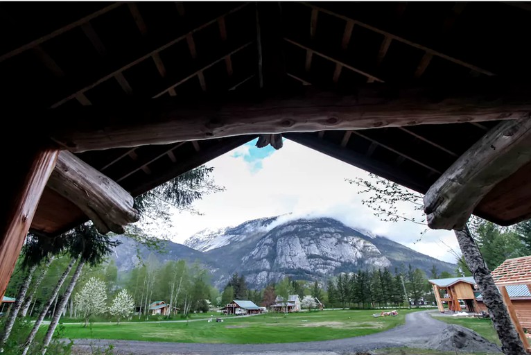 Cabins (Bella Coola, British Columbia, Canada)