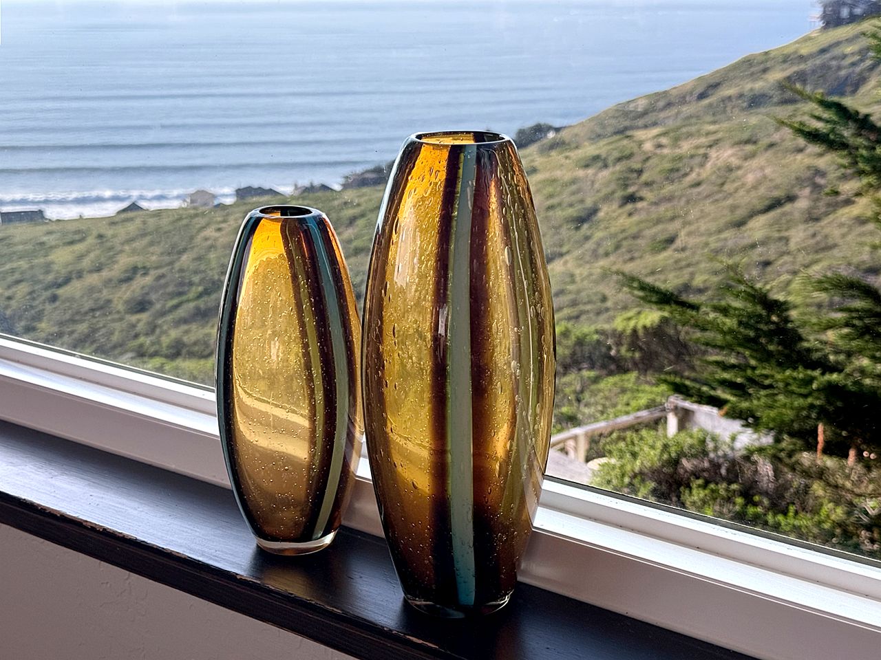 Charming Oceanfront Coastal Home with Hot Tub and Panoramic Views Near Dillon Beach, California