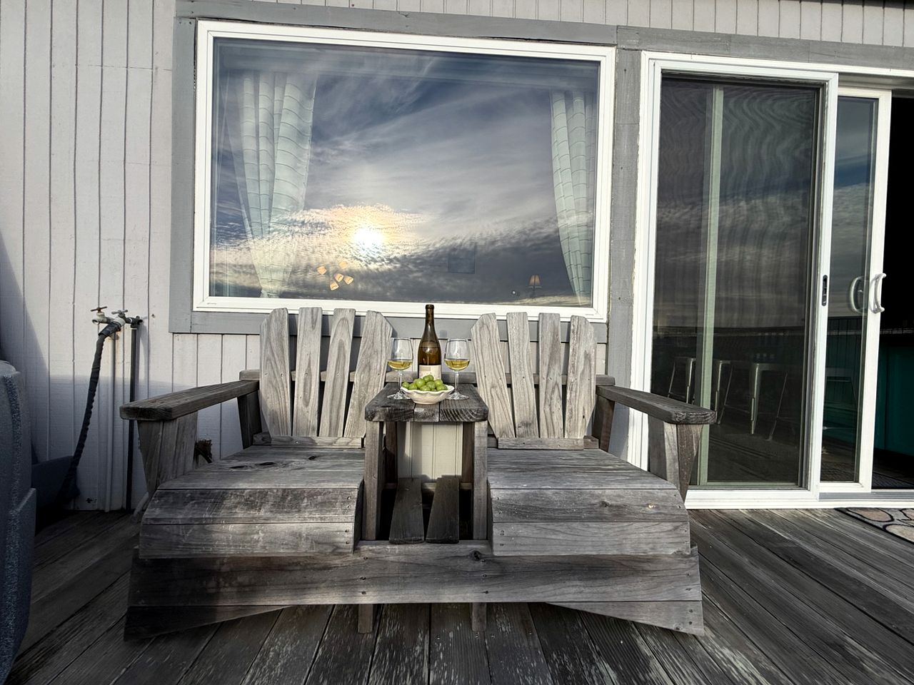 Charming Oceanfront Coastal Home with Hot Tub and Panoramic Views Near Dillon Beach, California