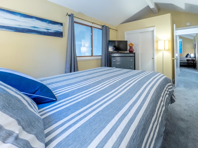 Cottages (United States of America, Guerneville, California)