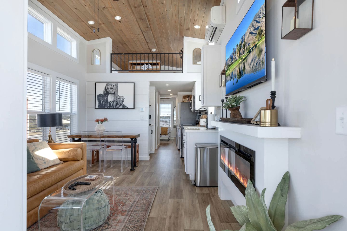 Tranquil Tiny Home Getaway with Resort Pool Near Fredericksburg, TX