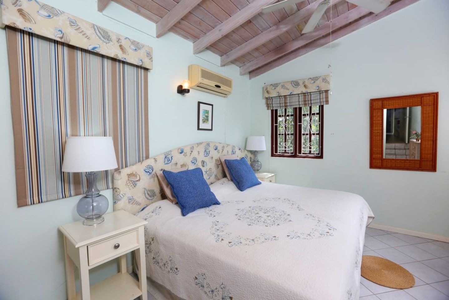 Delightful Retreat with Pool and Incredible Sea Views in Saint Lucia