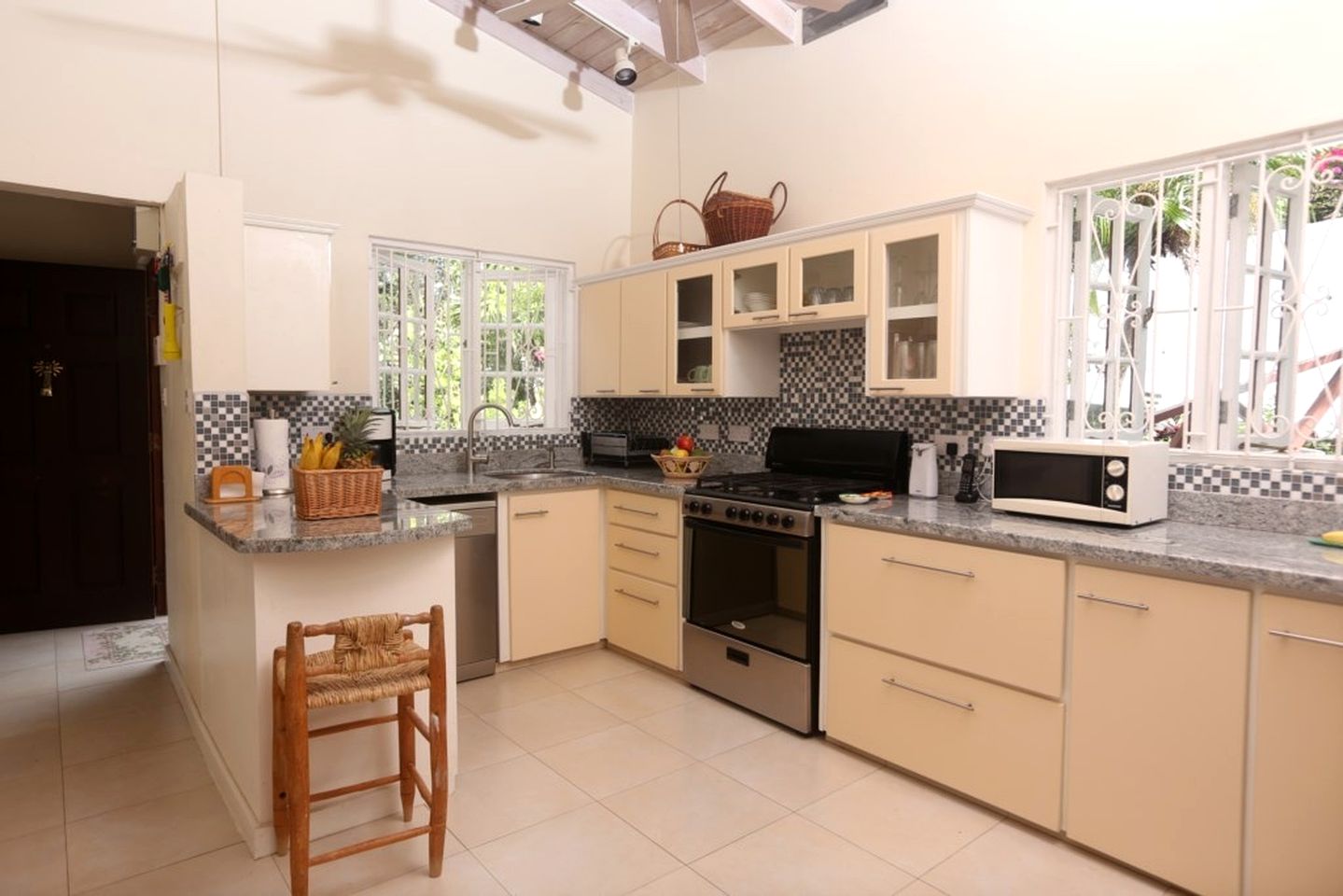 Delightful Retreat with Pool and Incredible Sea Views in Saint Lucia