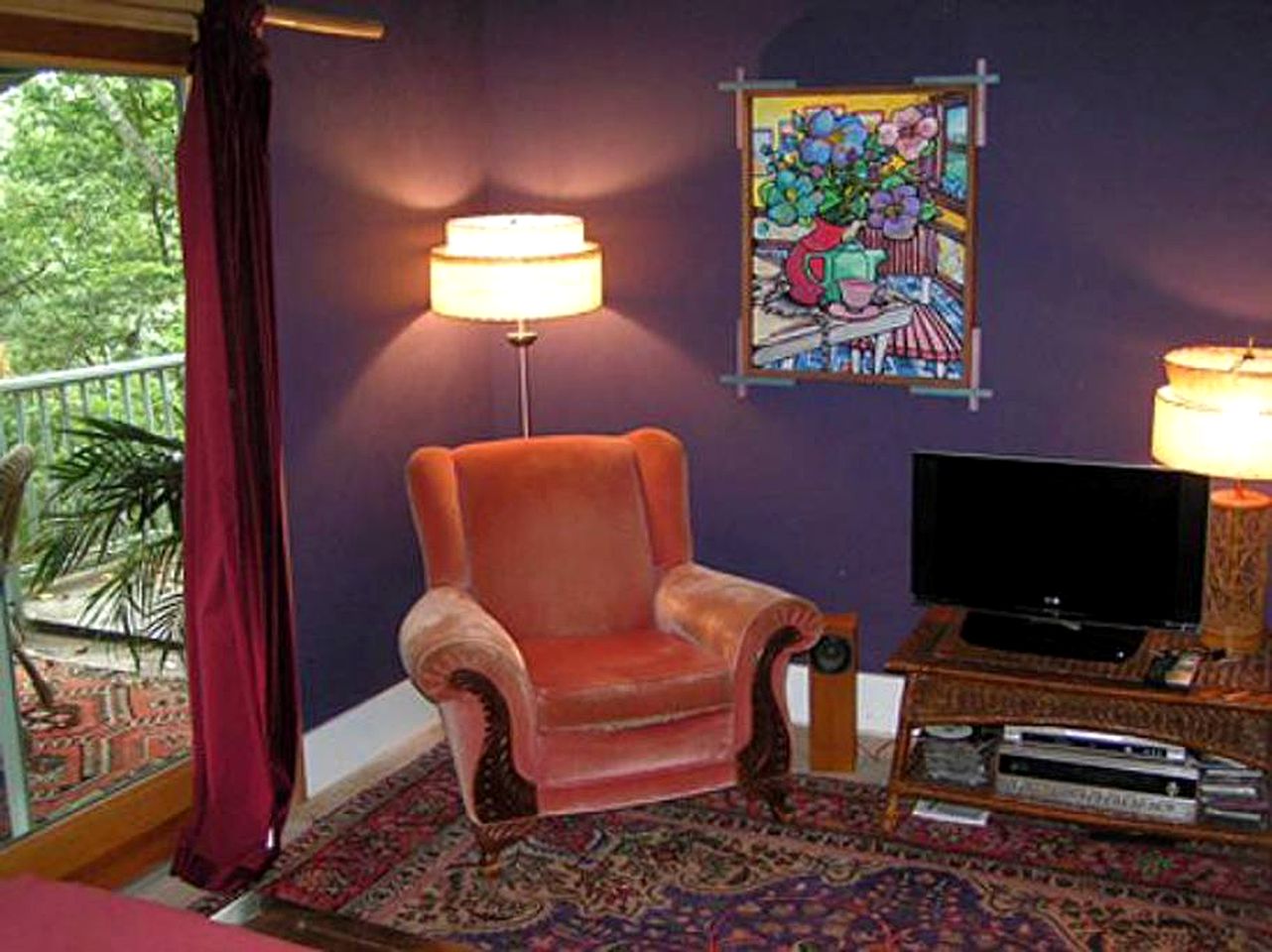 Beautifully Decorated Romantic Getaway in Eureka Springs, Arkansas