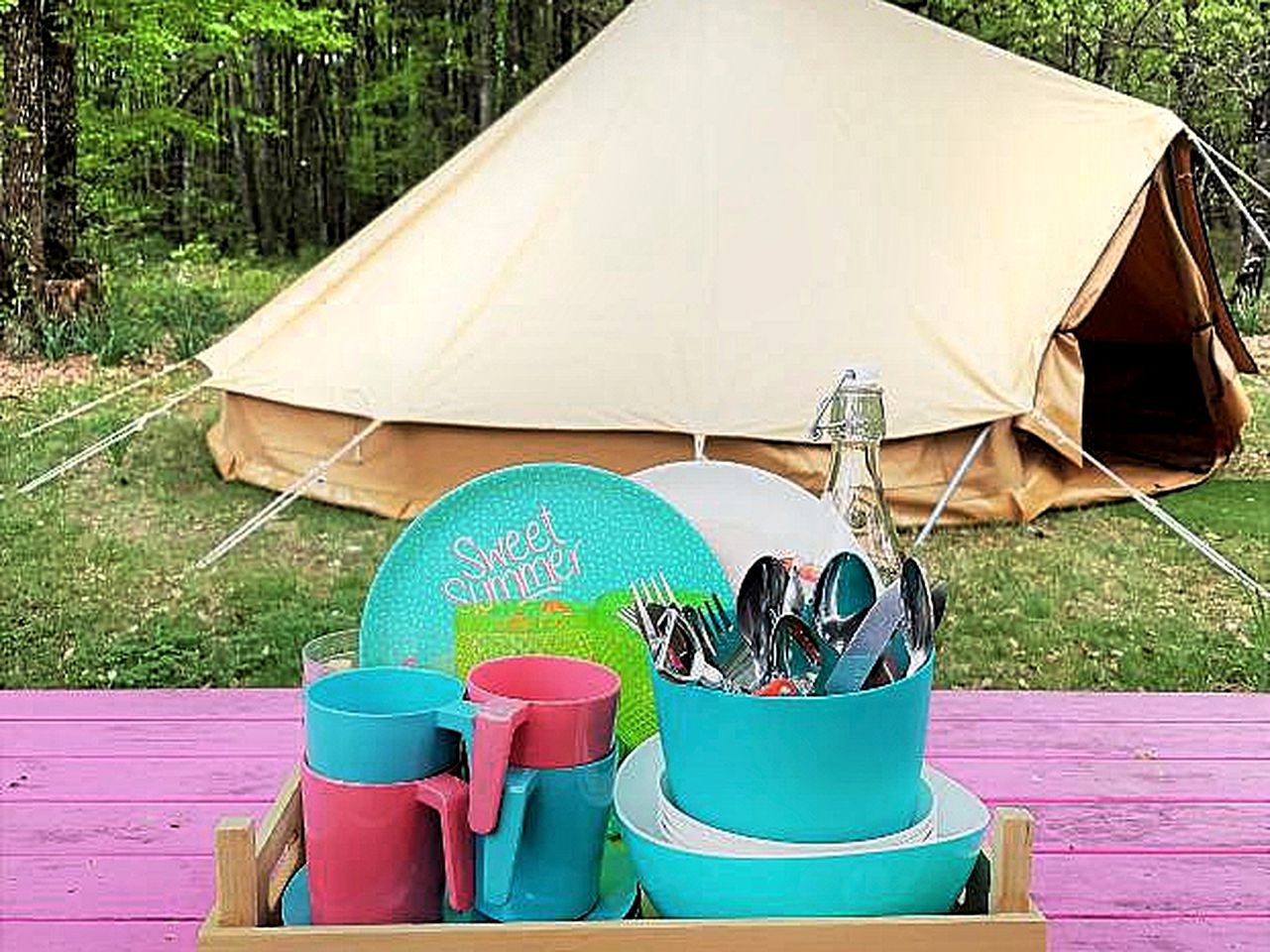 Adorable Bell Tent for a Family Holiday near Châtellerault, France