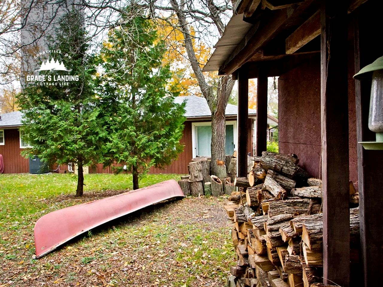 Beautiful Cottage with Fire Pit and Barbecue in Belleville, Ontario
