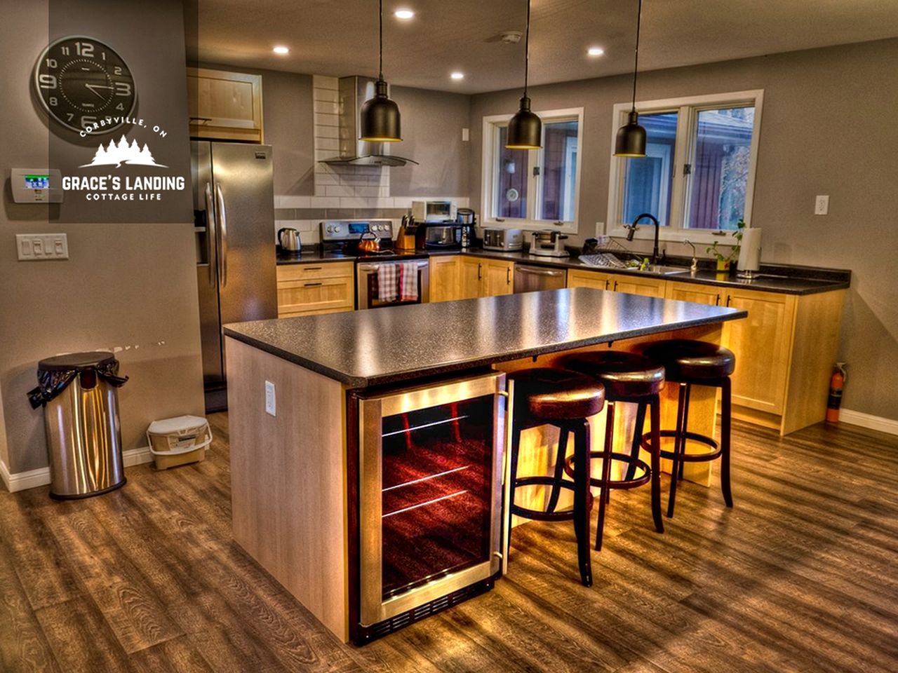Beautiful Cottage with Fire Pit and Barbecue in Belleville, Ontario