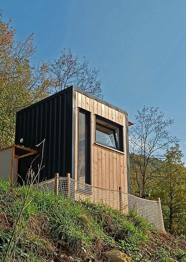 Vacation Rentals (France, --, Auvergne-Rhône-Alpes)