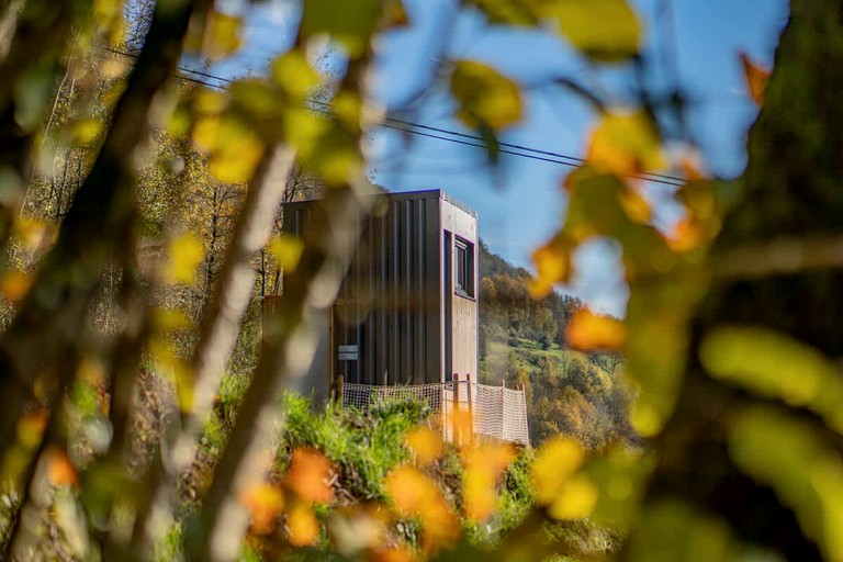 Vacation Rentals (France, --, Auvergne-Rhône-Alpes)