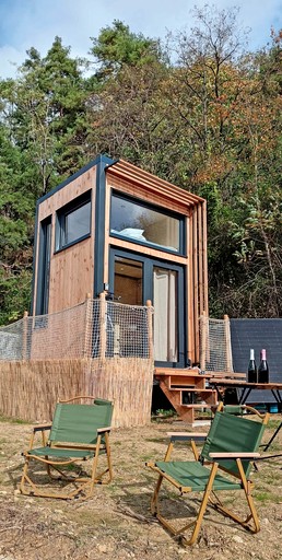 Vacation Rentals (France, --, Auvergne-Rhône-Alpes)