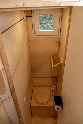 Vacation Rentals (France, --, Auvergne-Rhône-Alpes)