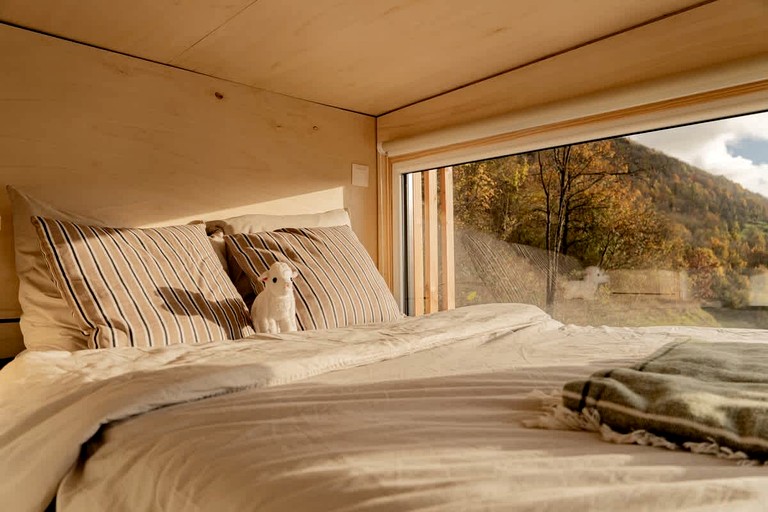 Vacation Rentals (France, --, Auvergne-Rhône-Alpes)