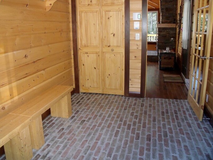 Cabins (Petite-Rivière-Saint-François, Quebec, Canada)