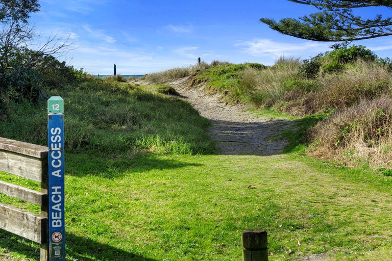 Vacation Rentals (New Zealand, Wahihi Beach, Bay of Plenty)