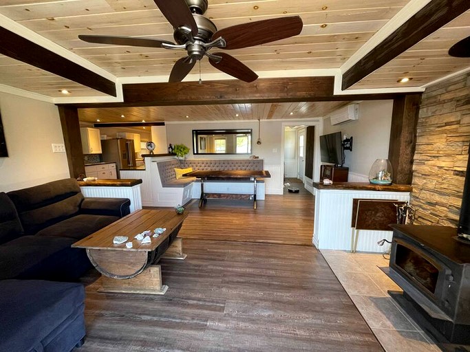 Vacation Rentals (Canada, Sunken Lake, Nova Scotia)