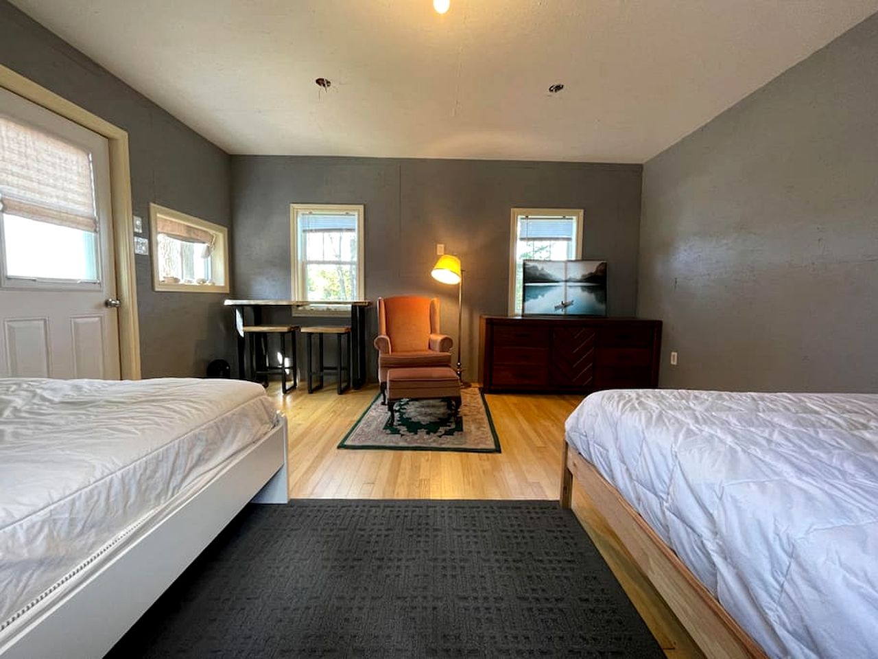 Lakefront Cottage Ideal for a Family Escape with Private Dock in Nova Scotia