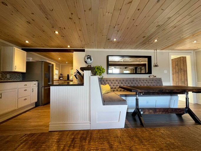 Vacation Rentals (Canada, Sunken Lake, Nova Scotia)