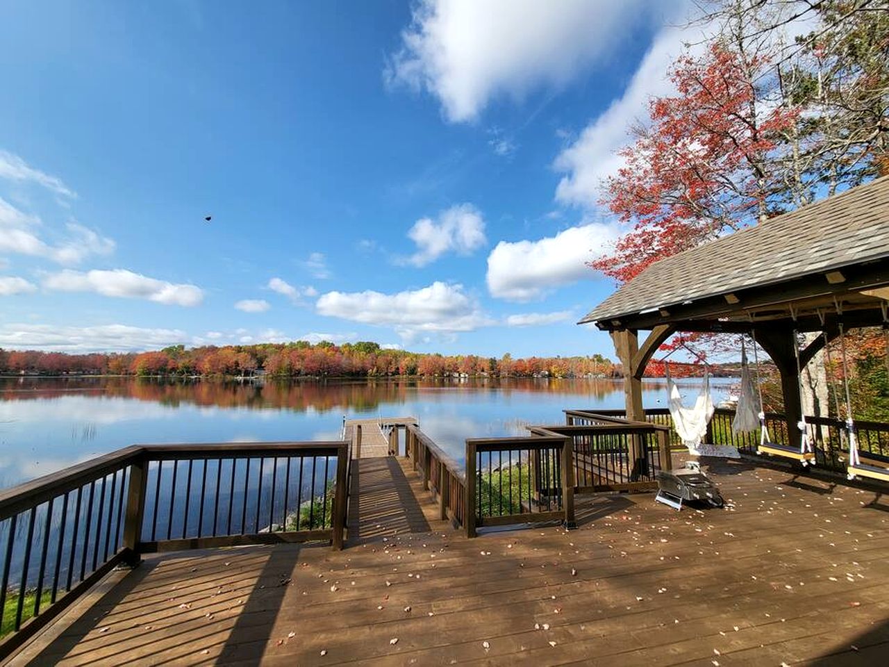 Lakefront Cottage Ideal for a Family Escape with Private Dock in Nova Scotia
