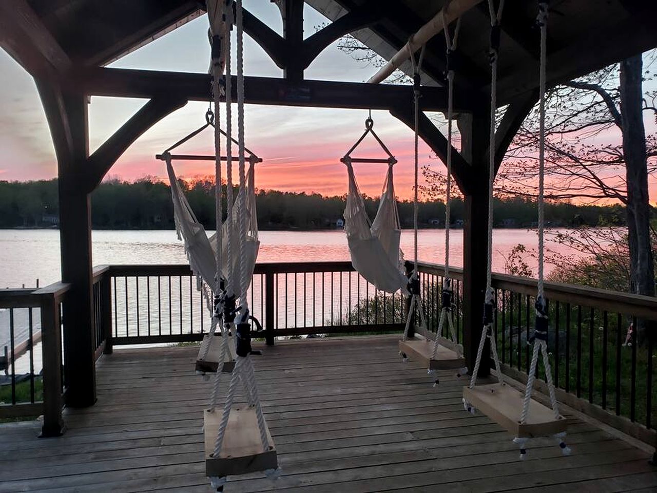 Lakefront Cottage Ideal for a Family Escape with Private Dock in Nova Scotia