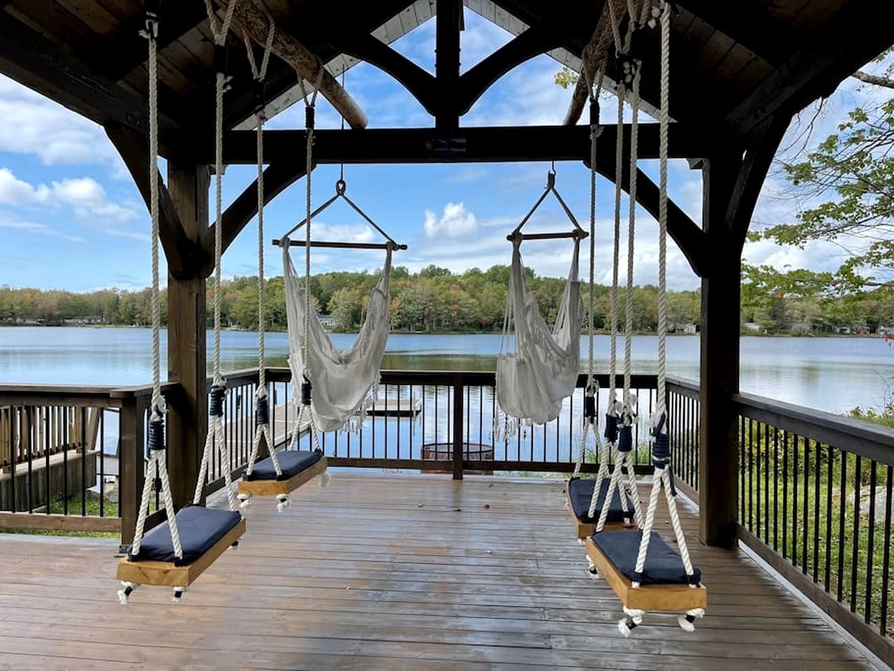 Lakefront Cottage Ideal for a Family Escape with Private Dock in Nova Scotia