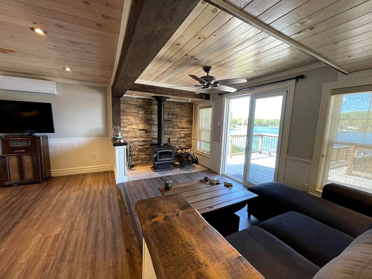 Lakefront Cottage Ideal for a Family Escape with Private Dock in Nova Scotia
