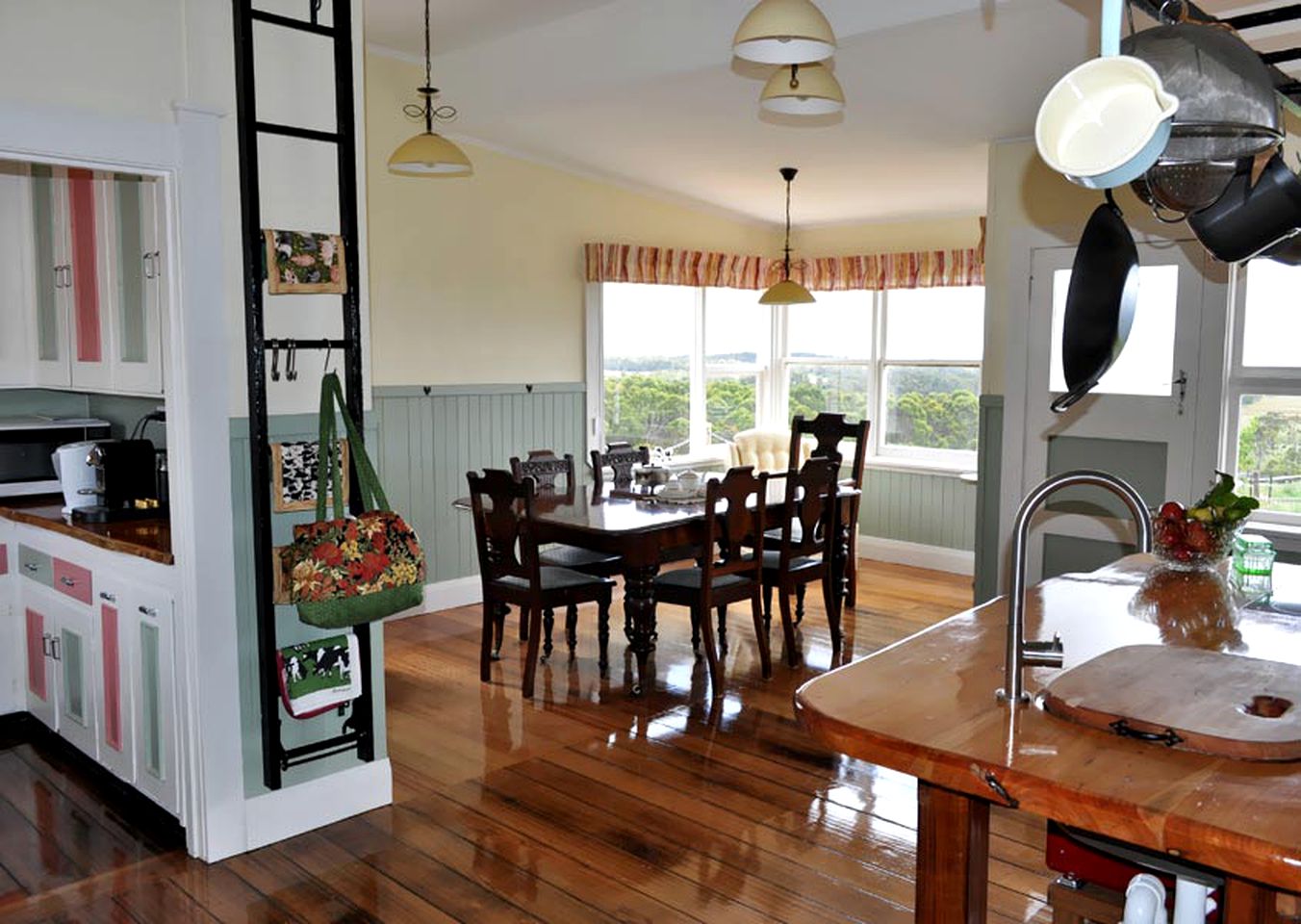 Secluded Cottage Rental with Views of the Bass Strait near Wynyard, Tasmania, Australia