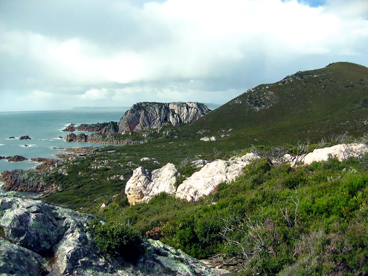 Secluded Cottage Rental with Views of the Bass Strait near Wynyard, Tasmania, Australia