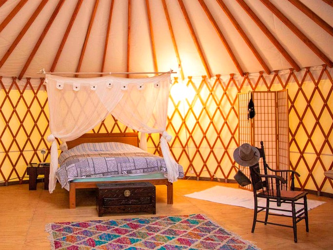 Yurts (Hyland Park, New South Wales, Australia)