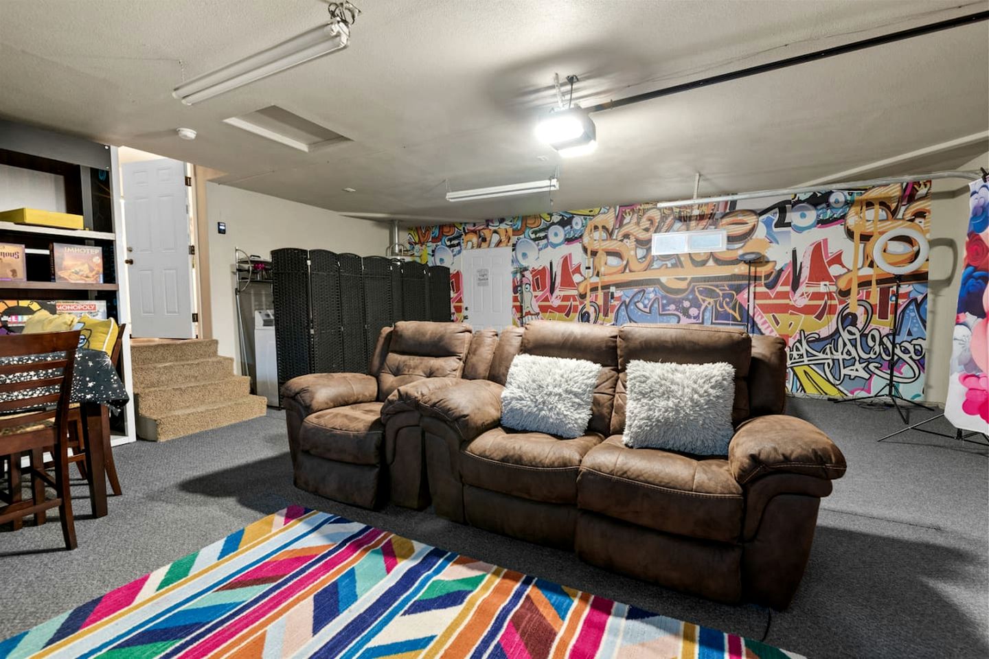 Beautiful Modern Cabin in with Fire Pit and Hot Tub, the Perfect Base for Outdoor Adventures in Big Bear, California