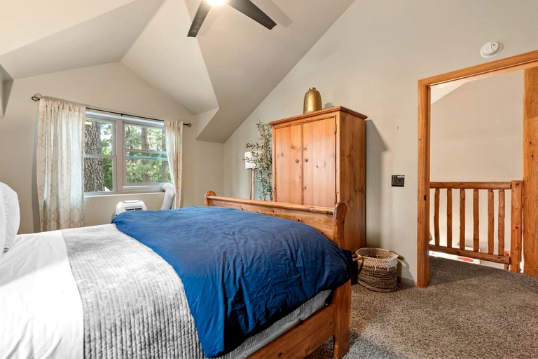 Cabins (United States of America, Big Bear, California)