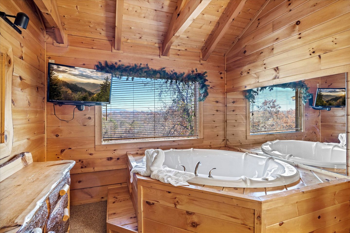 Luxury Glamping Rental in the Heart of Sevierville, Tennessee