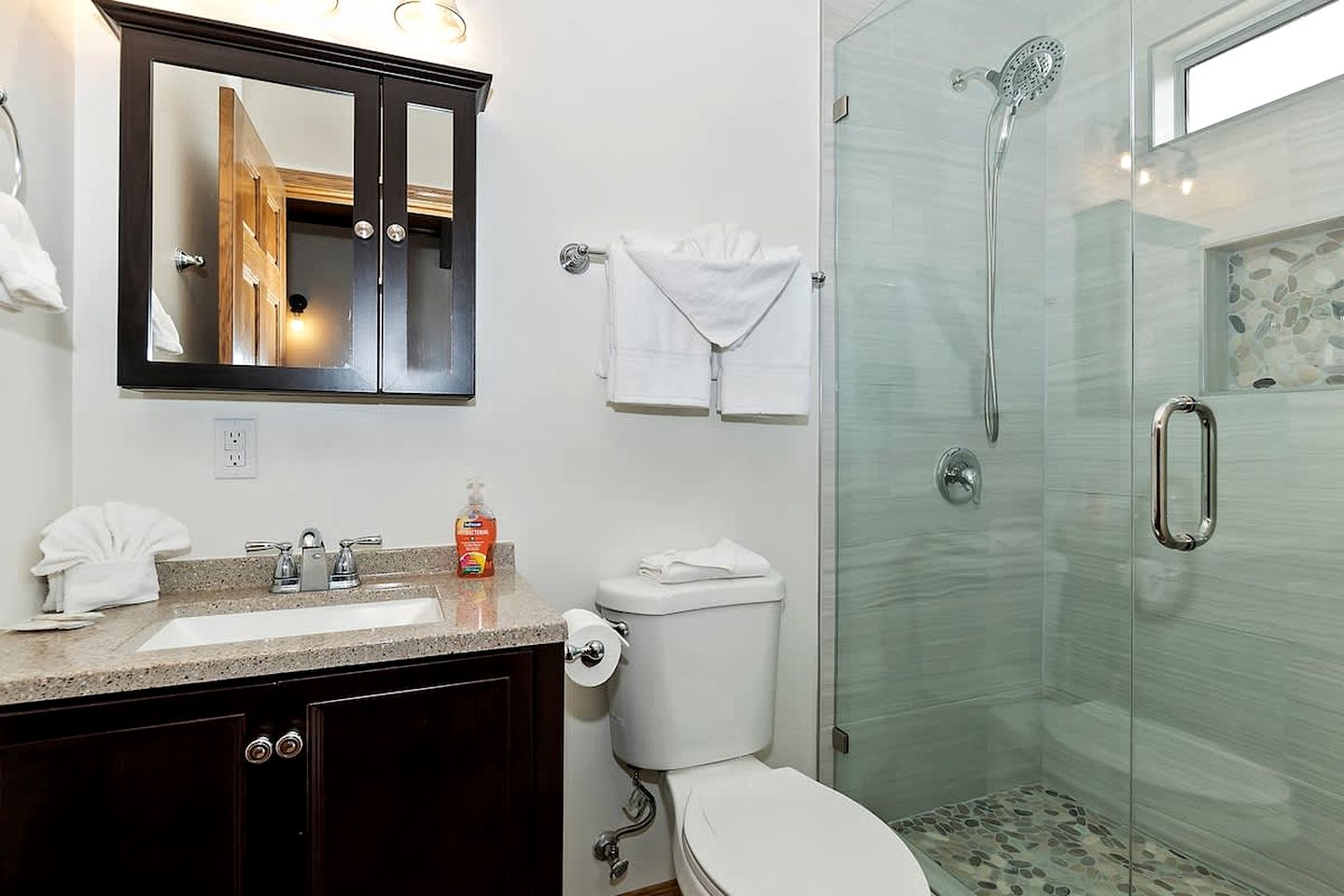 Big Bear Playground: Cabin Ideal for Family and Friends' Playtime