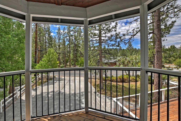 Cabins (United States of America, Big Bear Lake, California)